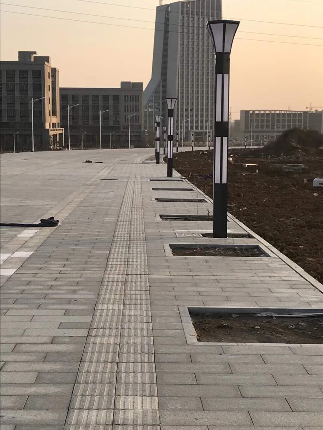 LED路燈、庭院燈、景觀(guān)燈_ led路燈價(jià)格